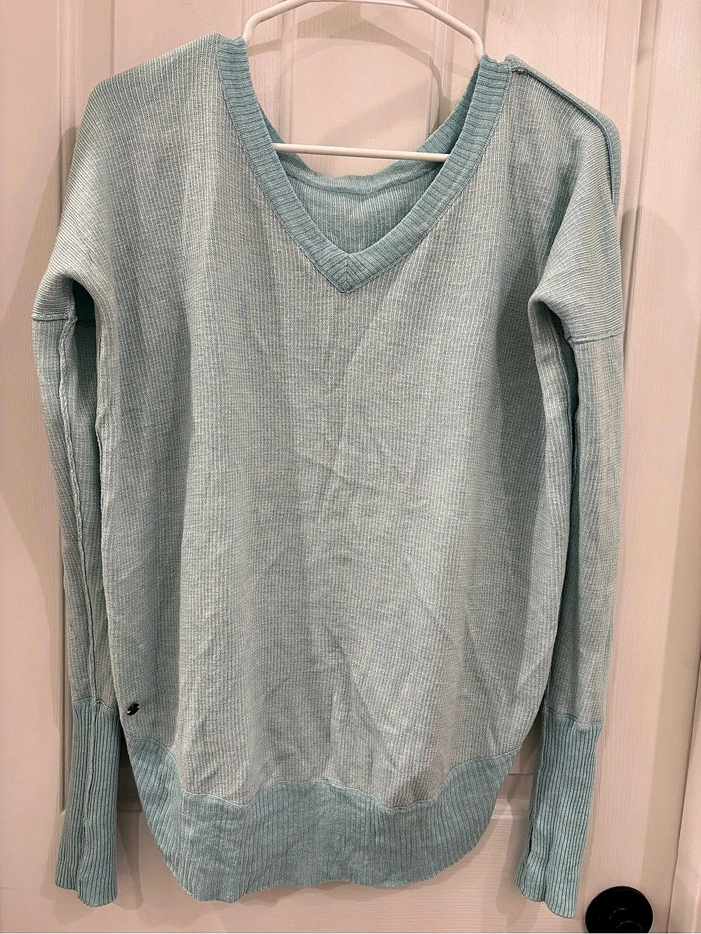 Lululemon Reversible Knit Sweater in light Blue green aqua sz 6
